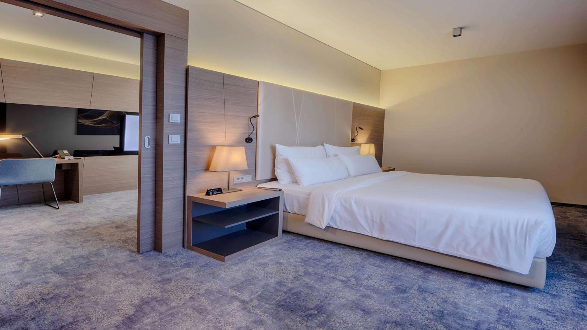 Radisson Blu Plaza Hotel Ljubljana Kültér fotó