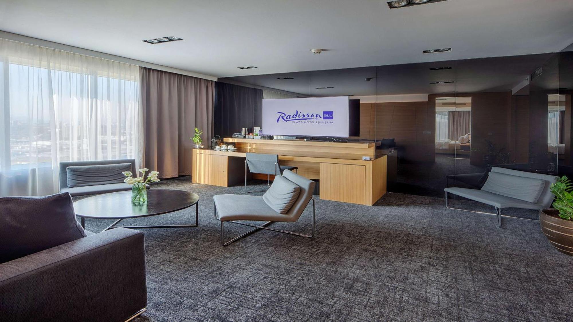 Radisson Blu Plaza Hotel Ljubljana Kültér fotó
