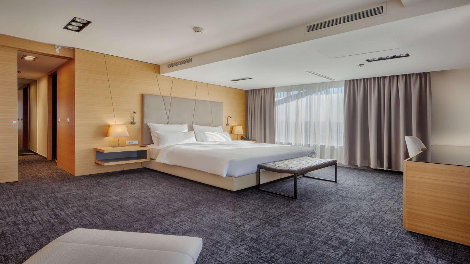 Radisson Blu Plaza Hotel Ljubljana Kültér fotó